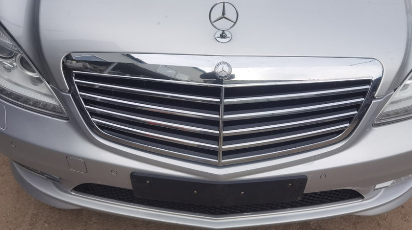 Grila Mercedes s350 cdi w221 facelift mic defect