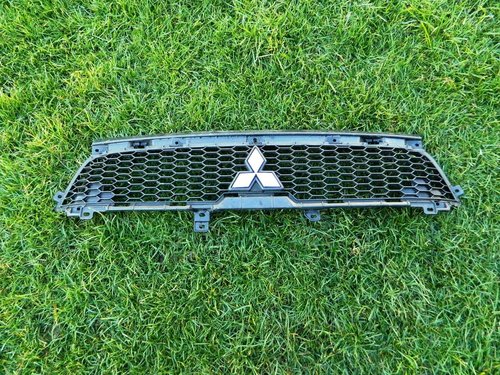Grila Mitsubishi Outlander model 2009-2012 cod 6402A198