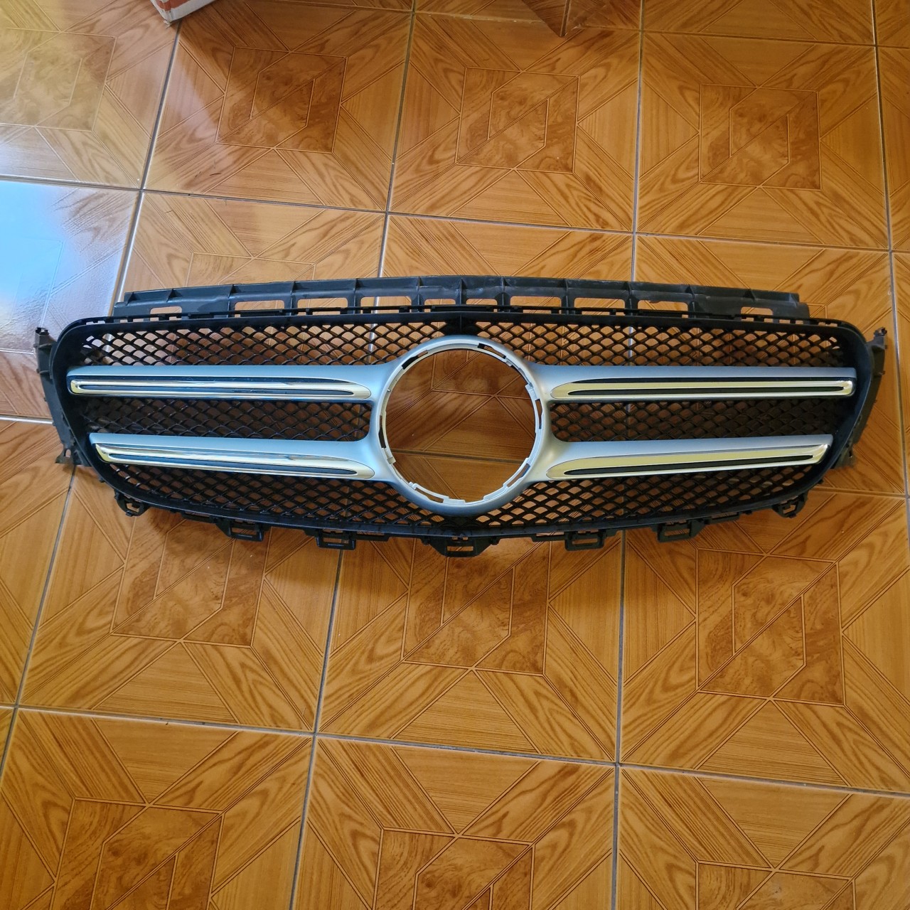 Grila motor Mercedes E Classe, W213, A 213 888 0123