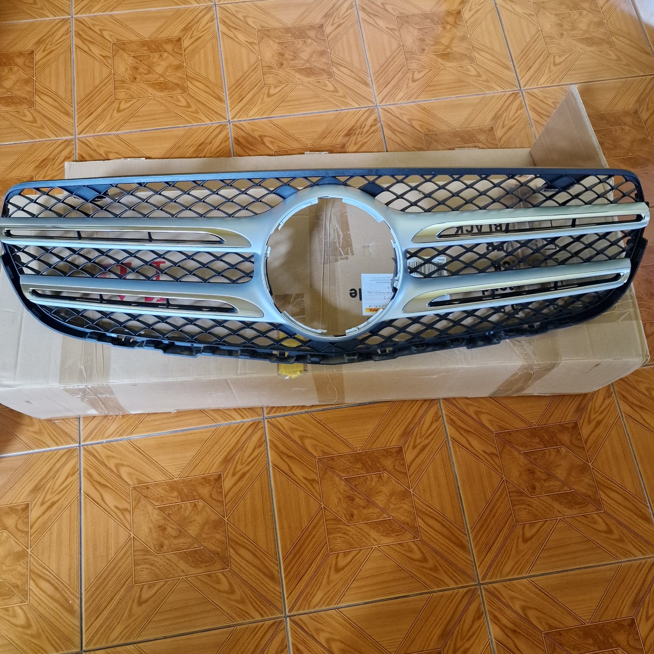 Grila motor originală Mercedes GLC