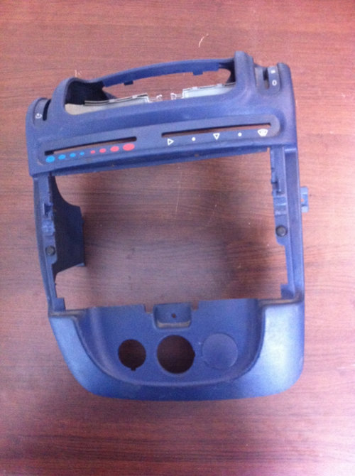 Grila ornament bord Smart Fortwo [1998 - 2002] Hatchback 0.8 AMT CDi (41 hp) CITY-COUPE (450)