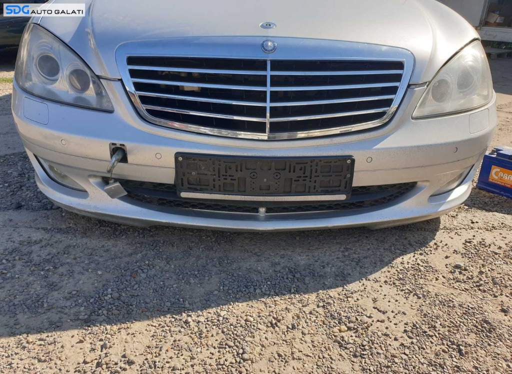 Grila Ornament Fagure Central Inferior de pe Bara Spoiler Fata Mercedes Clasa S Class W221 S320 2005 - 2009 [C0285]