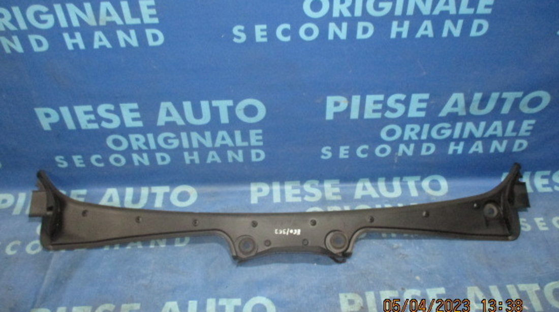 Grila parbriz BMW E60 2008; 7027083