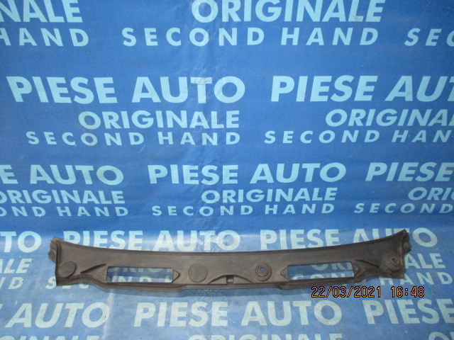 Grila parbriz BMW E87;  7058220