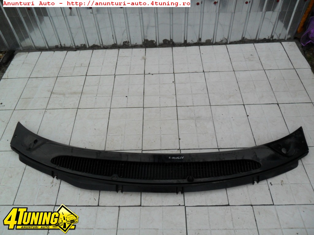 Grila parbriz Chrysler Voyager