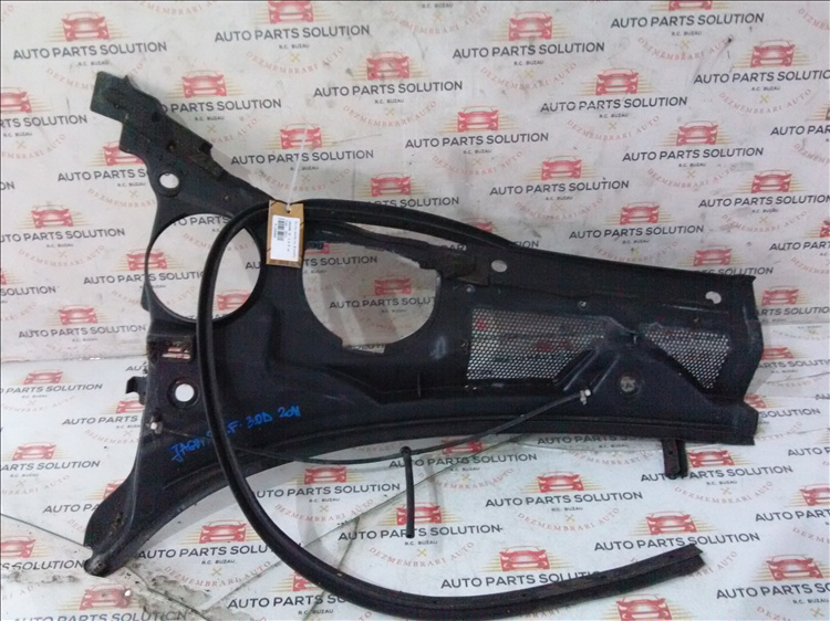 Grila parbriz dreapta JAGUAR XF 3.0 D an fabr. 2011