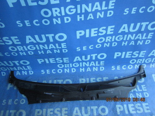 Grila parbriz Fiat Doblo; 735279114