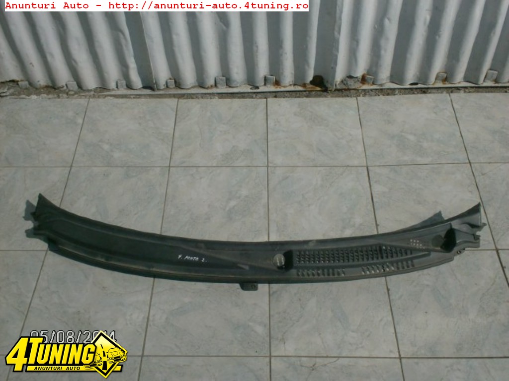 Grila parbriz Fiat Punto