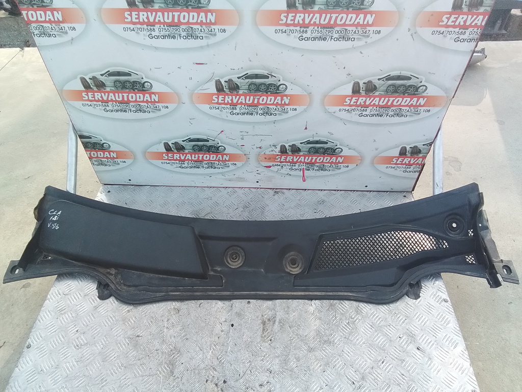 Grila parbriz Mercedes-Benz CLA (2013->) [C117] 1.8 Benzina 2014, A1768300013