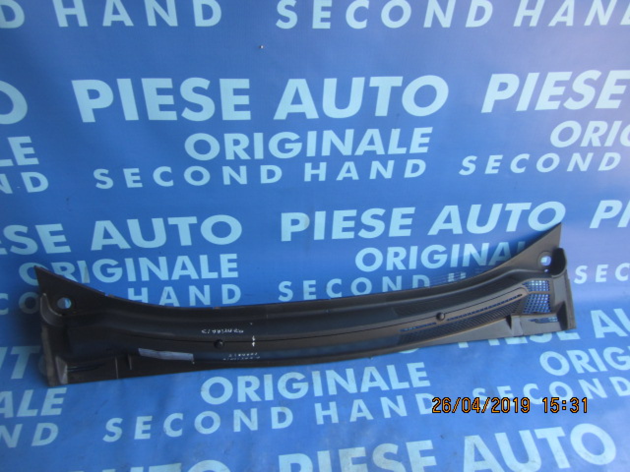 Grila parbriz Opel Zafira; 90587352