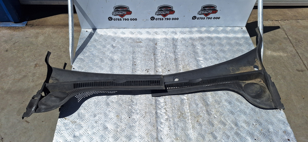 Grila parbriz Volkswagen Jetta 6 (2010-2014) 1.6 Motorina 2012, 5C7819404 / 5C7819403