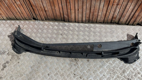 Grila proiectoare Hyundai i30 1.6 CRDI cod motor D4FB transmisie automata an 2014 86563-A6030 / 8656...