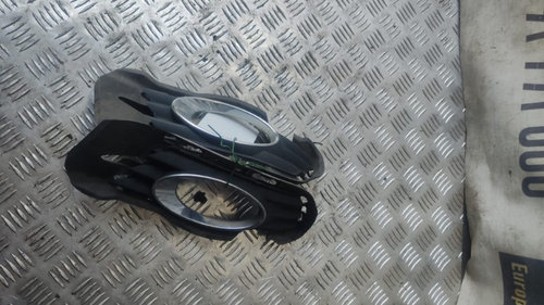 Grila proiectoare Mercedes C-Klass W204 1.8 benzina cod motor M271950,transmisie automata,an 2008