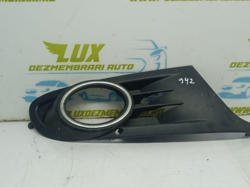Grila proiector bara fata 1k9853666 Nissan Qashqai 2 J11 [2013 - 2020] 1.6 dci R9M