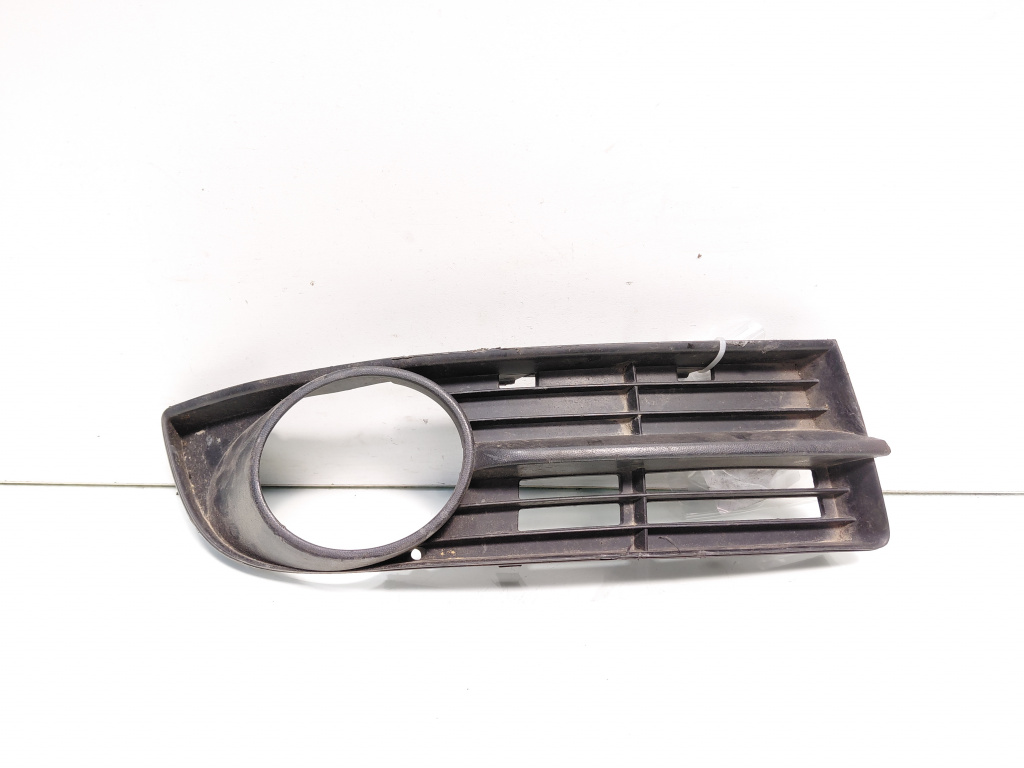 Grila proiector bara fata, cod 1T0853666A, VW Touran (1T1, 1T2) (id:696648)