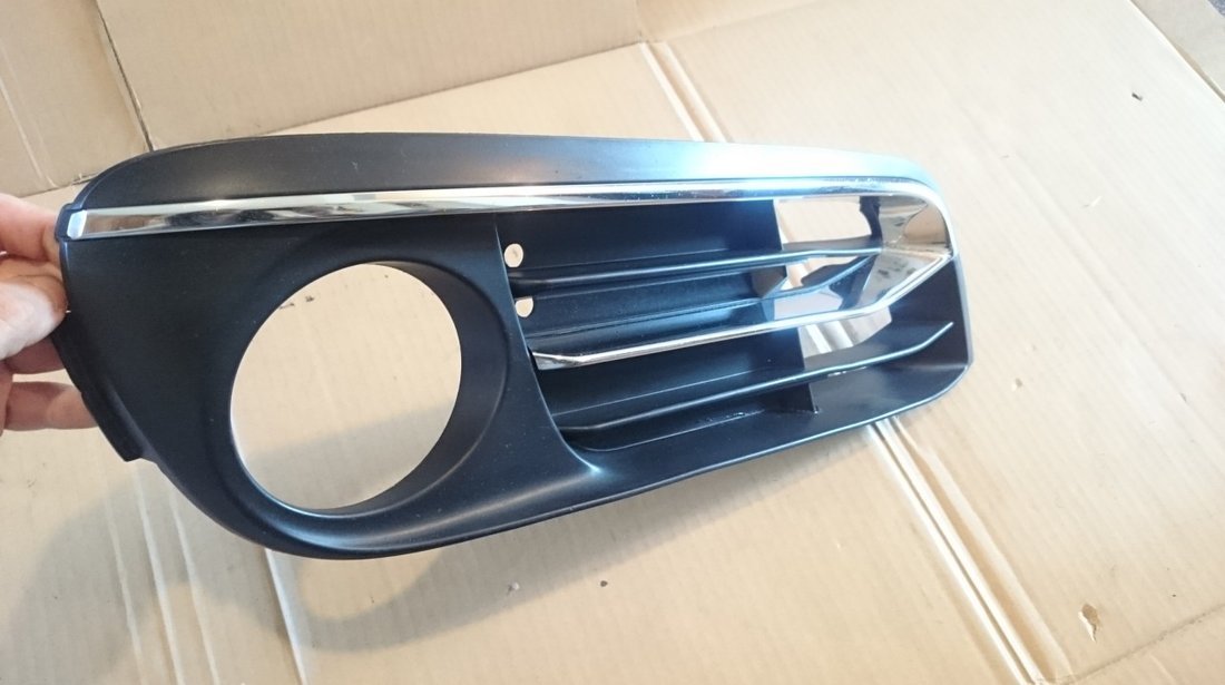 Grila proiector ceata dreapta BMW F10 F11 (2013-2016) seria 5 cod 5111 7331738 / 11460915