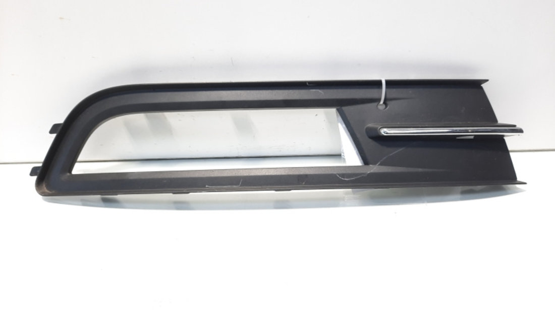 Grila proiector ceata dreapta, cod 3G0853666A, VW Passat Alltrack (3G5) (idi:616245)