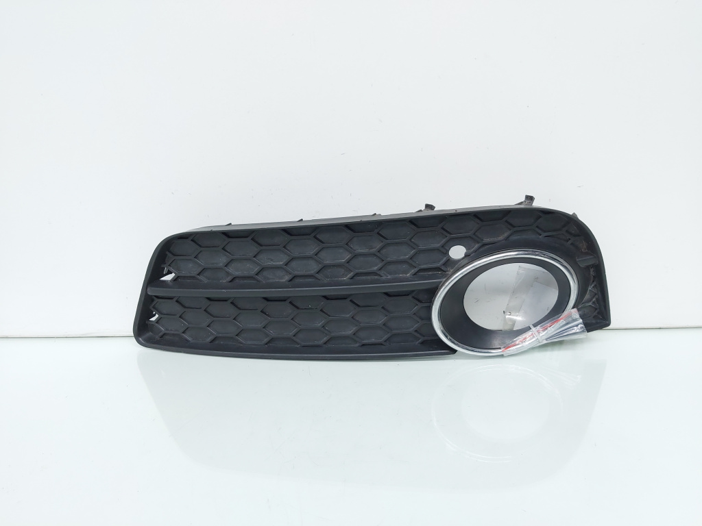 Grila proiector ceata dreapta, cod 8T0807682, Audi A5 (8T3) (id:661147)