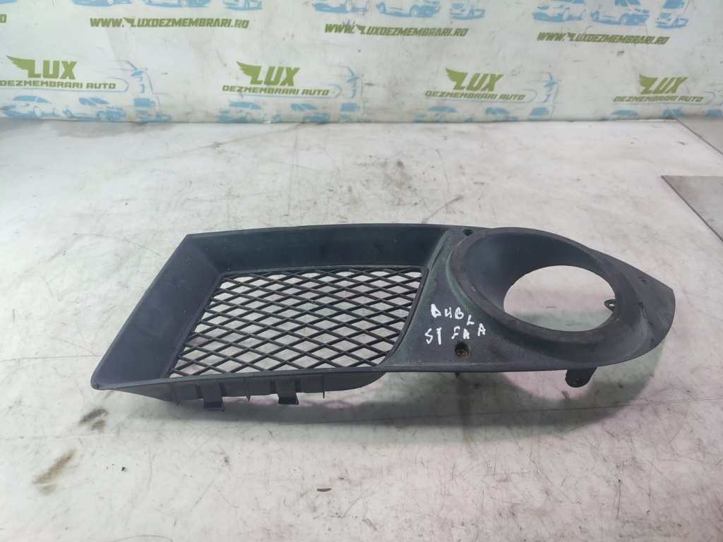 Grila proiector ceata stanga Fiat Doblo [facelift] [2005 - 2009] 1.3 jtd 199A2000