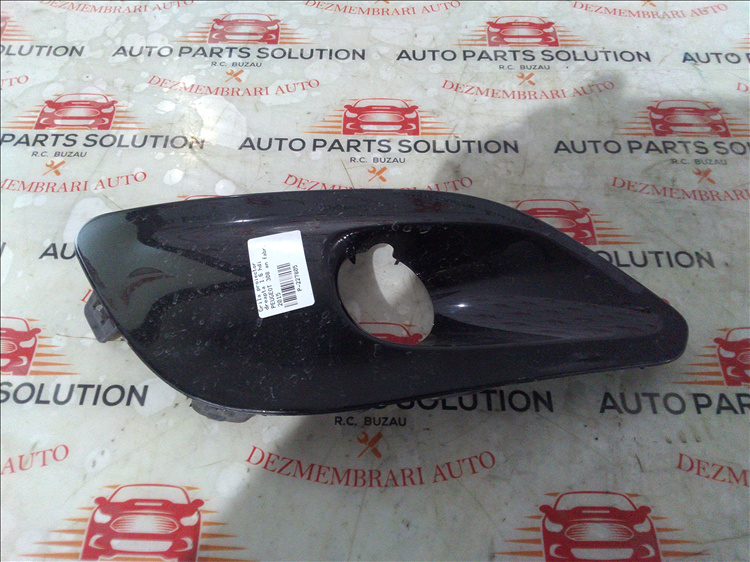 Grila proiector dreapta 1.6 hdi PEUGEOT 308 an fabr. 2015