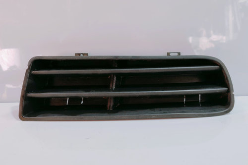 Grila Proiector dreapta 1J0853666D Volkswagen VW Golf 4 [1997 - 2006]