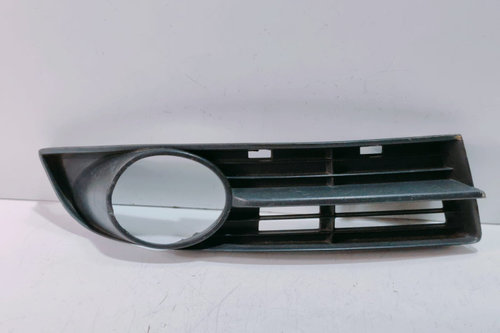 Grila proiector dreapta 1T0853666A Volkswagen VW Passat B6 [2005 - 2010]