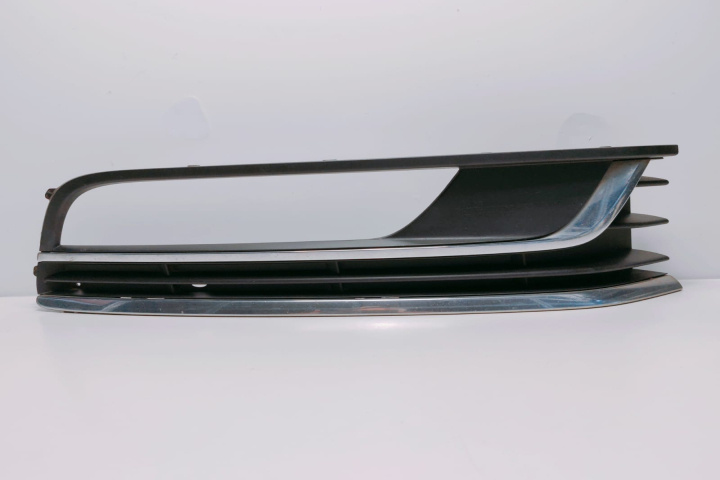 Grila proiector dreapta 3AA853666 Volkswagen VW Passat B7 [2010 - 2015]