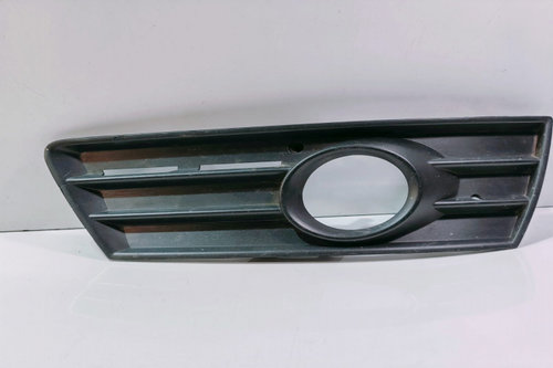Grila proiector dreapta 3C8853666C Volkswagen VW Passat CC [2008 - 2012]