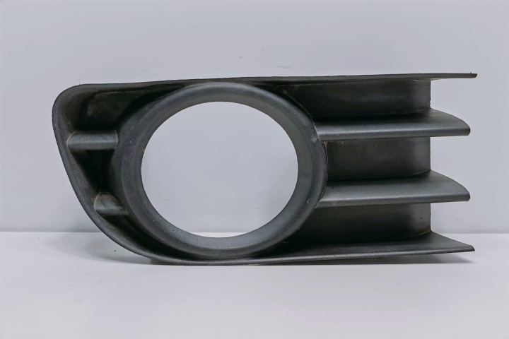 Grila proiector dreapta 8200115118 Renault Megane 2 [2002 - 2006]