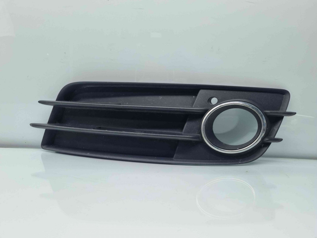 Grila proiector dreapta Audi A4 (8K5, B8) Avant [Fabr 2008-2015]