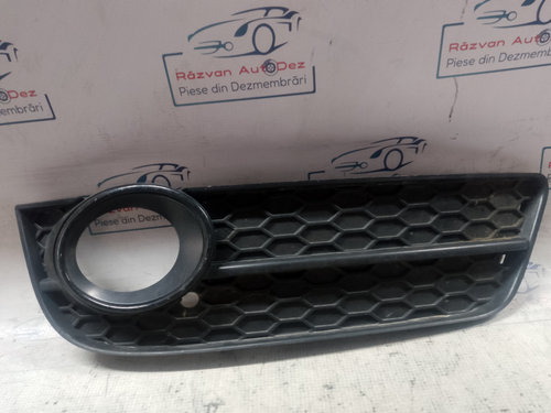Grila proiector dreapta Audi A5 Cabrio 2012
