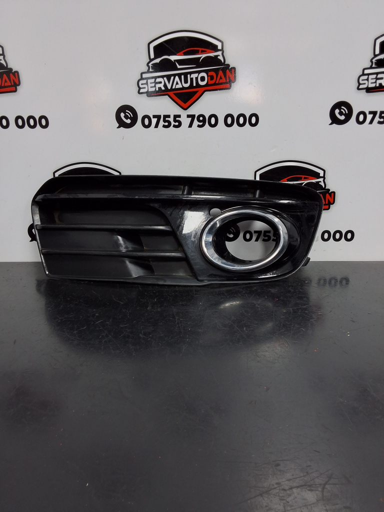 Grila proiector dreapta Audi Q5 facelift (2012-2017) [8R] 2.0 Motorina 2016, 8R0807682J