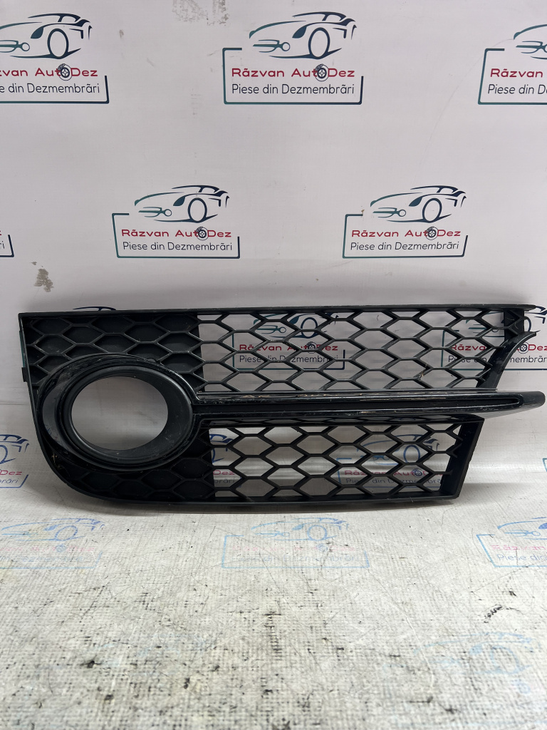 Grila proiector dreapta Audi TT 2014