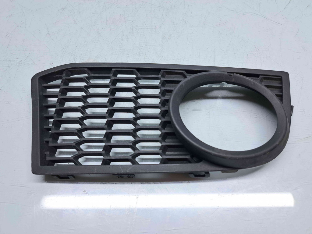 Grila proiector dreapta Bmw 5 (F10) [Fabr 2011-2016]
