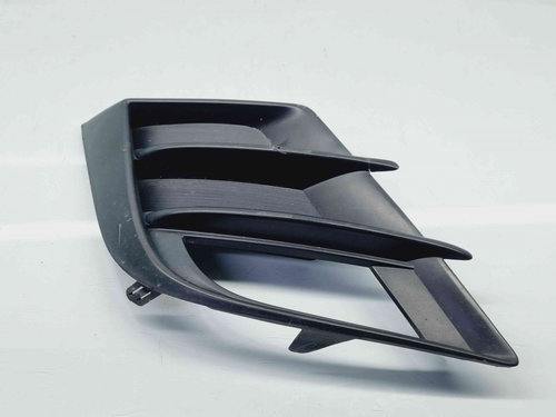 Grila proiector dreapta MAZDA 3 Sedan (BL) [Fabr 2008-2013] BCD2-50C11