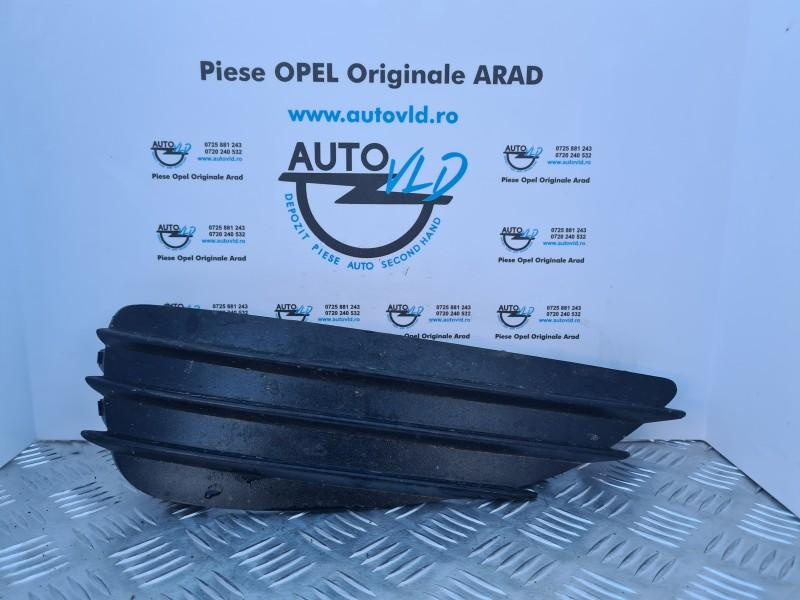 Grila proiector dreapta Opel Astra H GTC 2004-2007 13110334
