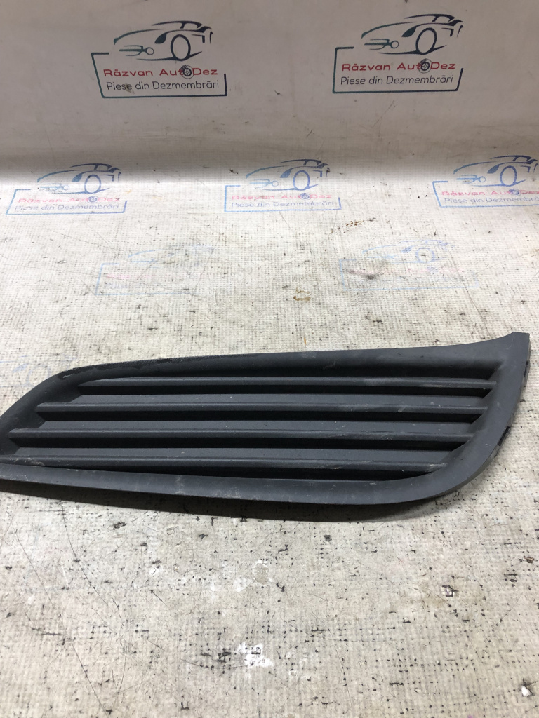 Grila proiector dreapta Opel Astra K 2015