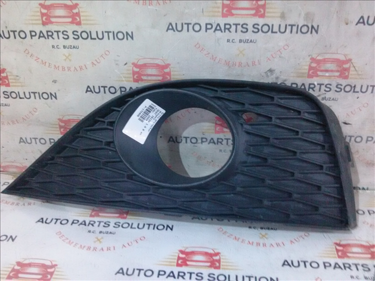 Grila proiector dreapta SEAT IBIZA 1.6 B an fabr. 2009