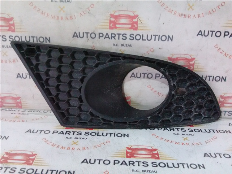 Grila proiector dreapta SEAT LEON 2.0 TDI an fabr. 2007