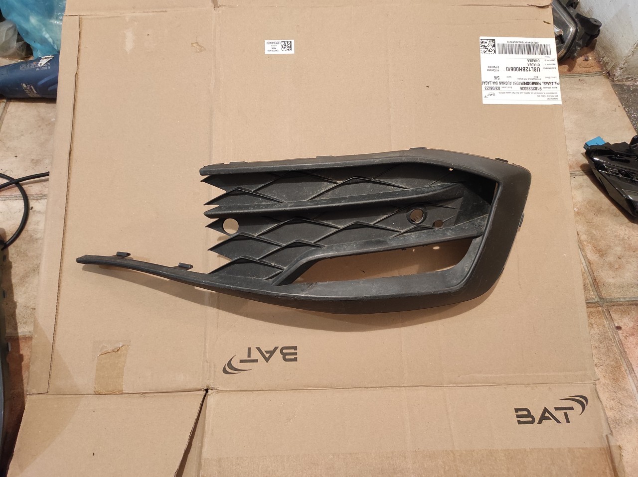 Grila proiector dreapta Seat Leon 4 (2020-2023) cod 5FA853666C