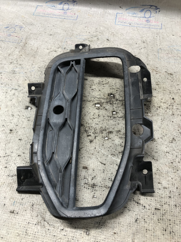 Grila proiector dreapta Volkswagen T-Roc - Benzina 2020, 2GA853212E