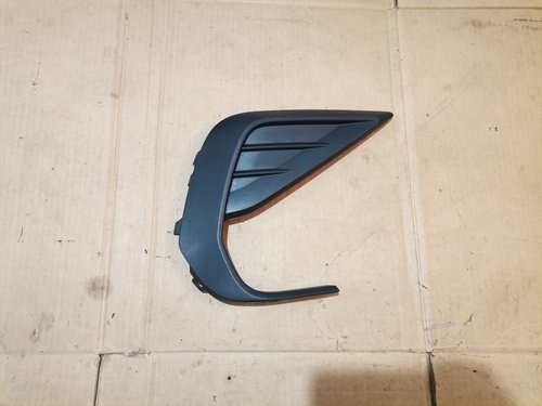 Grila proiector dreapta VW Tiguan 2 (2020-2023) cod 5NA853666F