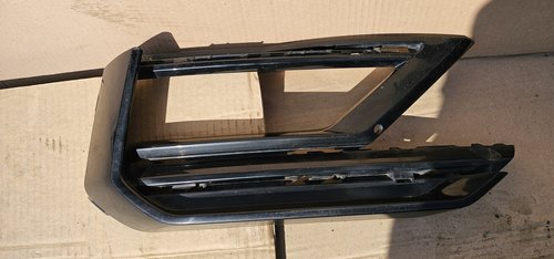 Grila proiector dreapta Vw Tiguan 2 R-Line 2016 2017 2018 2019