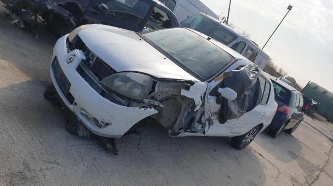 Grila proiector Renault Clio 2 2008 Limuzina 1.4