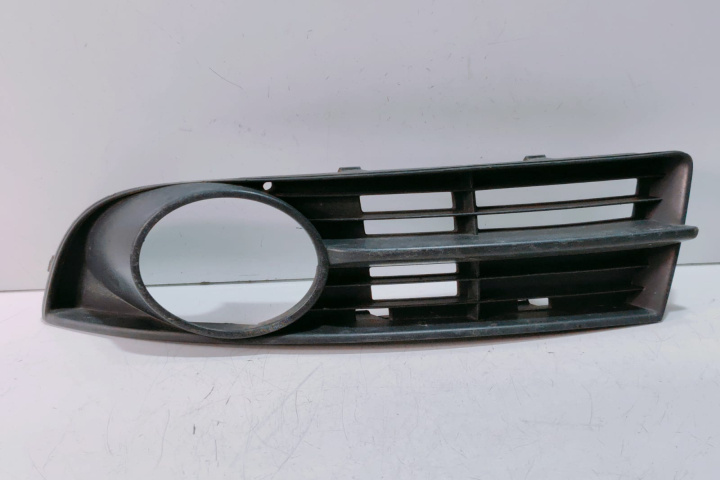 Grila proiector stanga 1T0853665A Volkswagen VW Touran [2003 - 2006]
