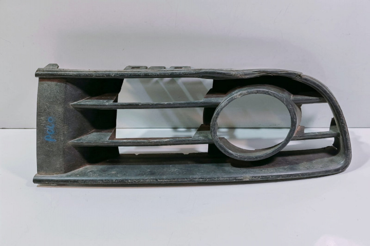 Grila proiector stanga 6Q0853665C Volkswagen VW Polo 4 9N [2001 - 2005]