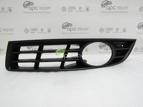 Grila proiector stanga bara fata VW Passat 3C (2006 - 2011) - Cod: 3C0853665A