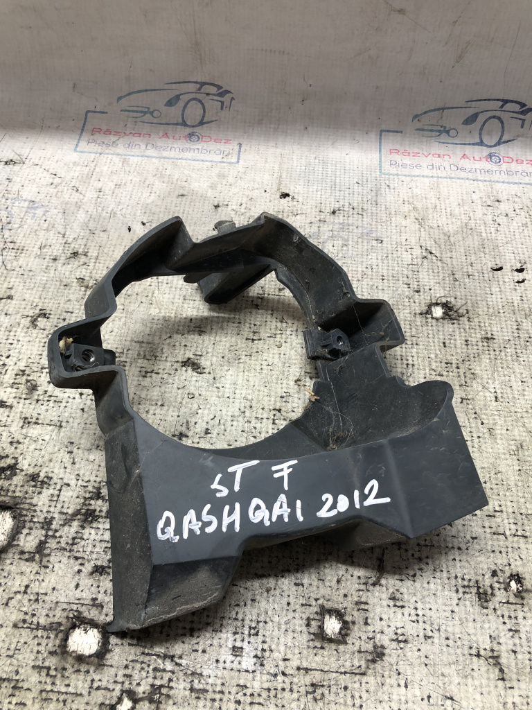 Grila proiector stanga Nissan Qashqai 1.6 Motorina 2012