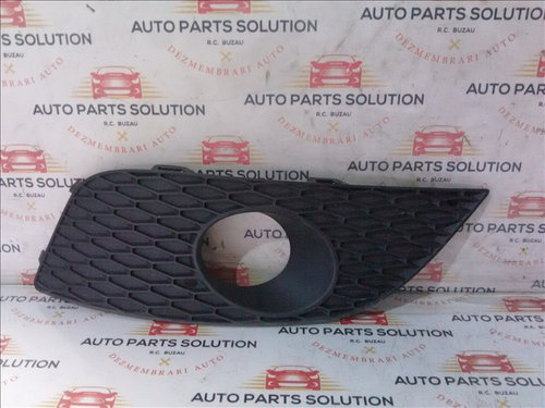 Grila proiector stanga SEAT LEON an fabr. 2010