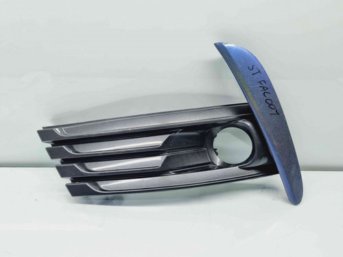 Grila proiector stanga Toyota Corolla IX Sedan (ZRE1) [Fabr 2013-2019] 81482-02620 81482-02650